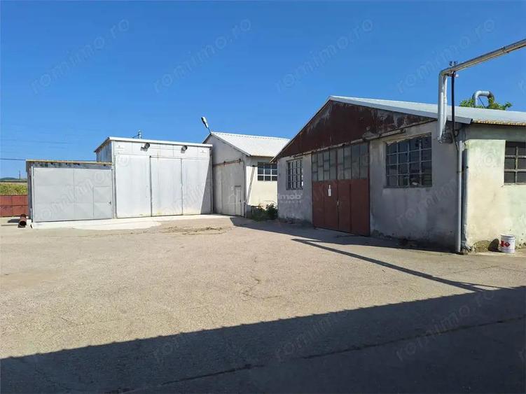 Proprietate industriala teren 4.150 mp + 3 hale renovate zona accesibila - 4