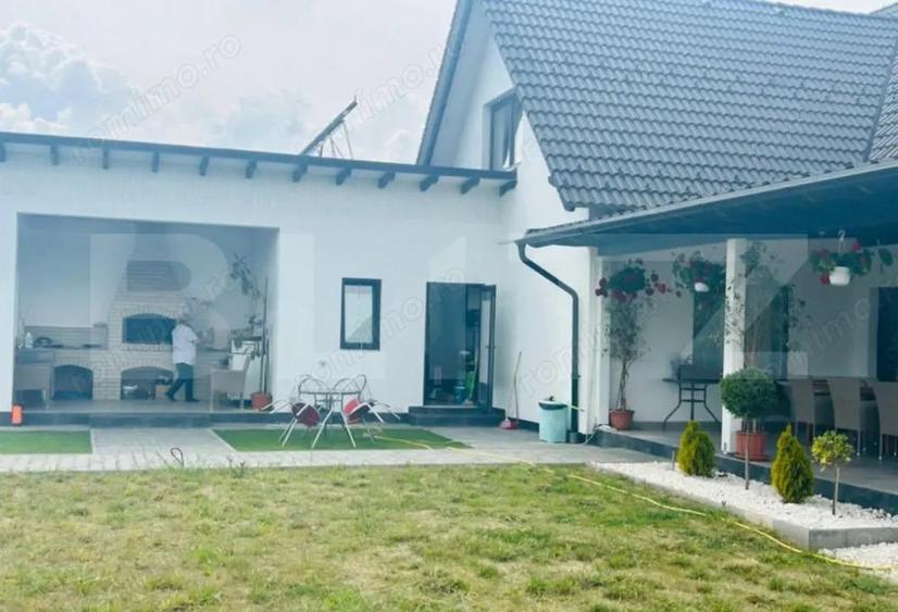 De vanzare 2 case superbe Livezile! - 7