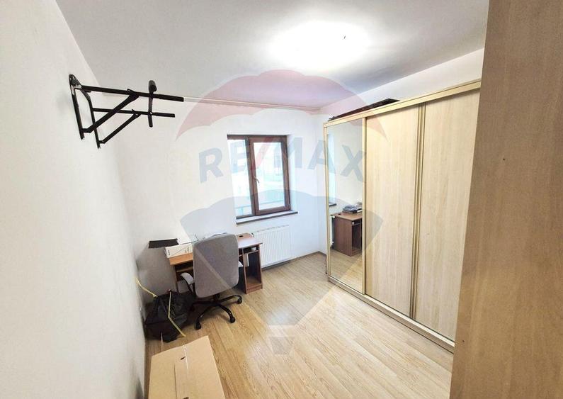 Apartament cu 3 camere de vanzare in zona Mihai Bravu - 2