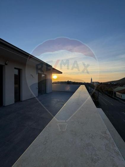 APARTAMENT CONFORT LUX DE VANZARE IN CENTRUL VECHI 4 CAMERE - 10