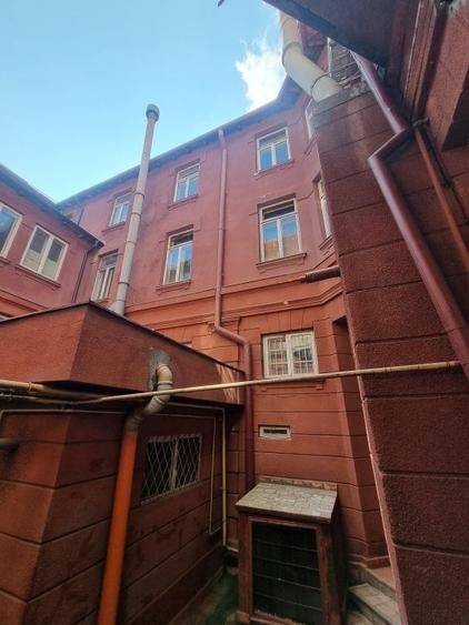 Casa lui Nicolae Dinischiotu - 60 camere - Imobil Istoric - 10