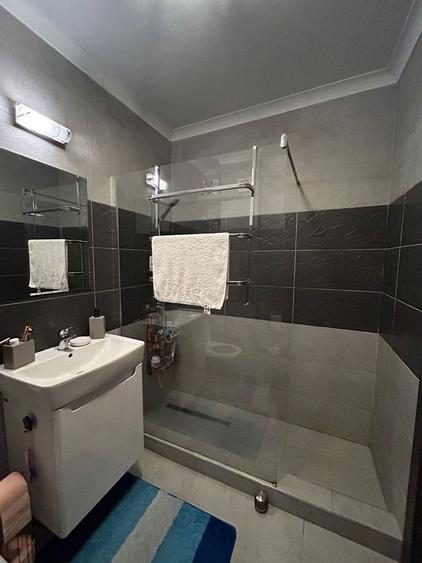 Inchiriez apartament cu 3 camere in Baciu - 2