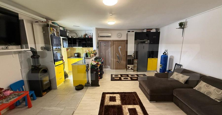 Casa parter 100 mp utili, teren 880 mp, toate utilitatile, C - 10