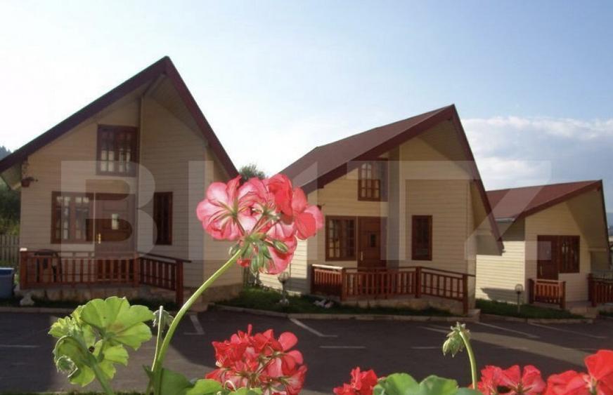 Oferta unica: pensiune ?i teren generos de 16000 mp in - 5