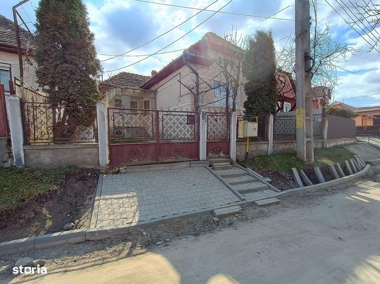 Casă cu 2 camere în Central