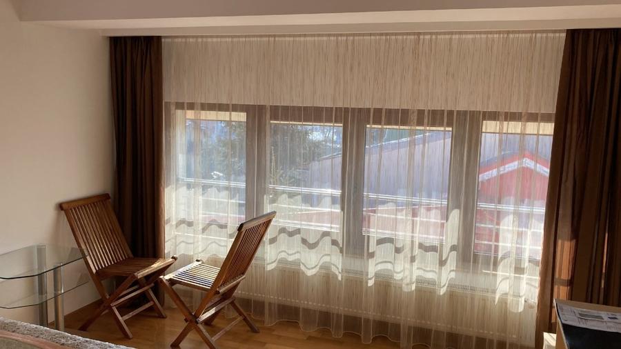 Particular inchiriez apartament lux zona centrala - 16