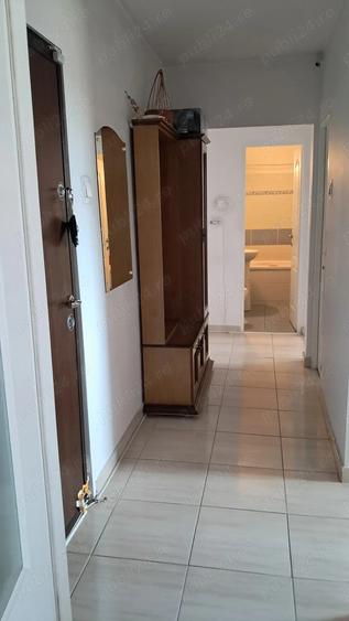 Apartament cu doua camere decomandat, cartier 7 Noiembrie. Pret: 97000 EURO - 2