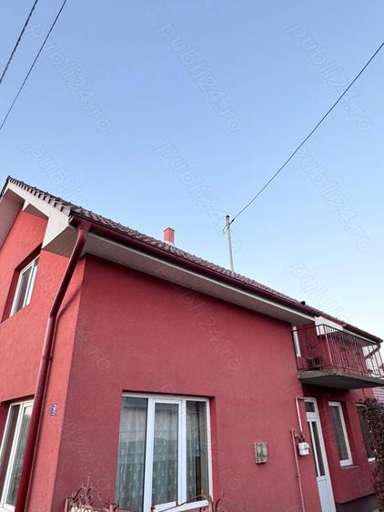 Casa de vanzare cu mansarda si gradina - 9