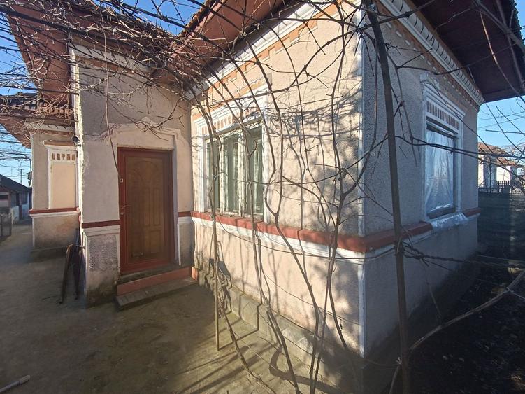Casa de vanzare in com Ratesti - 7