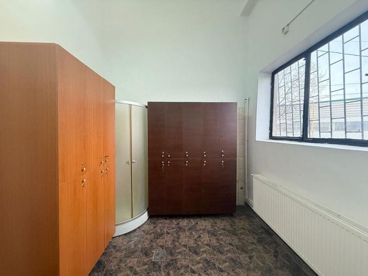 Spațiu industrial de &icirc;nchiriat - 1.690 mp, acces TIR- zona Fratelia - 17