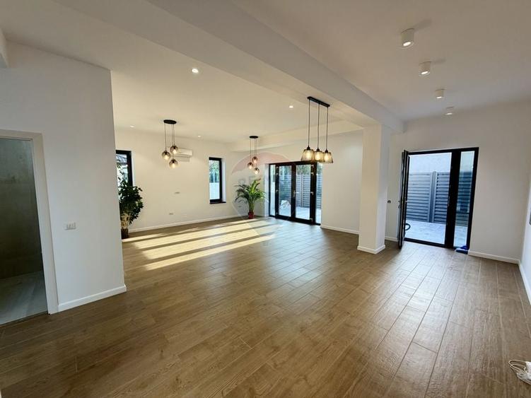 Casa / Vila cu 4 camere de vanzare in zona Nord - 17