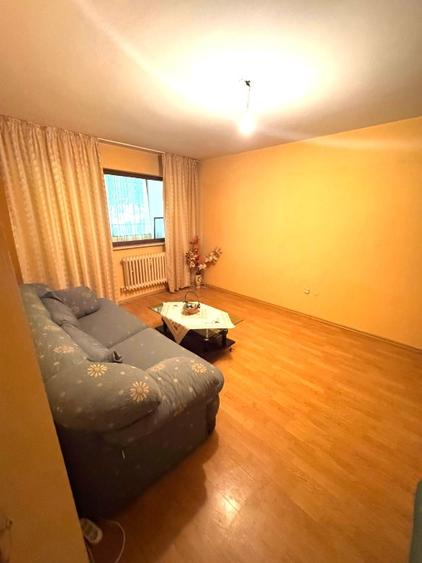 boema-3 camere,circular,parter cu balcon - 8