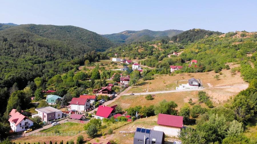 Teren Construcții intravilan de 706 mp, în Cisnădioara