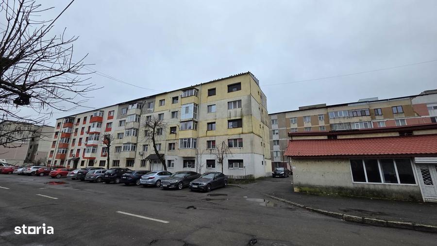 Vand ap cu 3 camere zona Posta 4 ( str. Borcea ) - 9