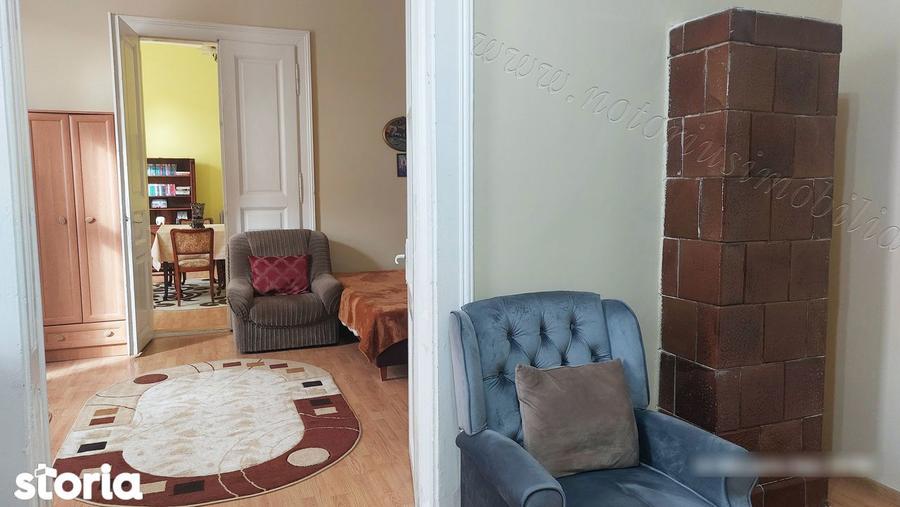Casa in Ha?eg, zona centrala, teren generos, stare foarte buna. - 14