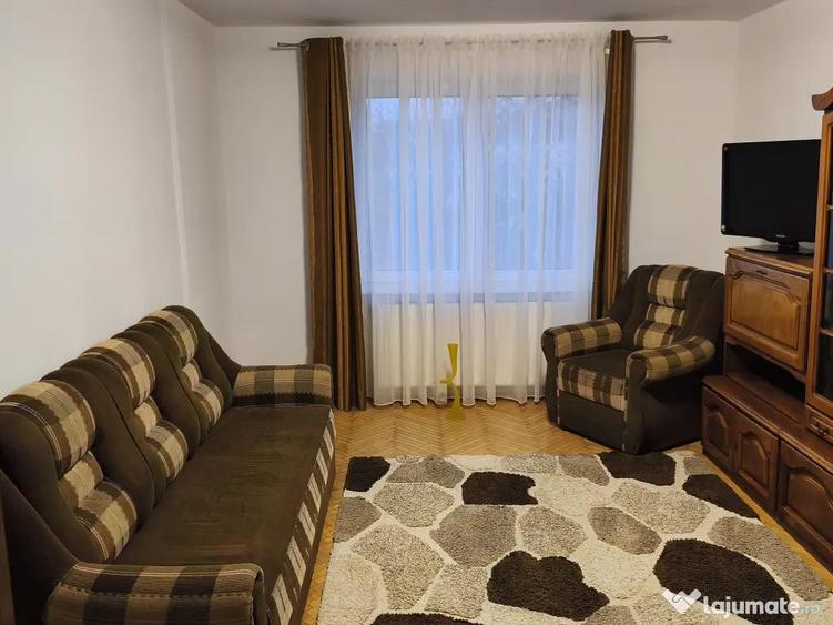Apartament cu 2 camere decomandat în Pandurilor