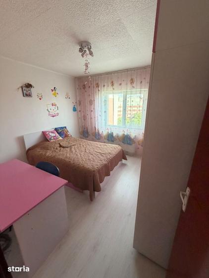 Apartament cu 3 camere în 13 Septembrie — fotografia 3