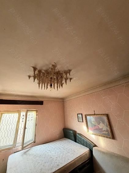 Casă cu 5 camere cu Teren 299 Mp în Central