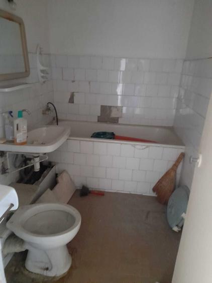 Apartament cu 2 camere decomandat în Exterior Vest