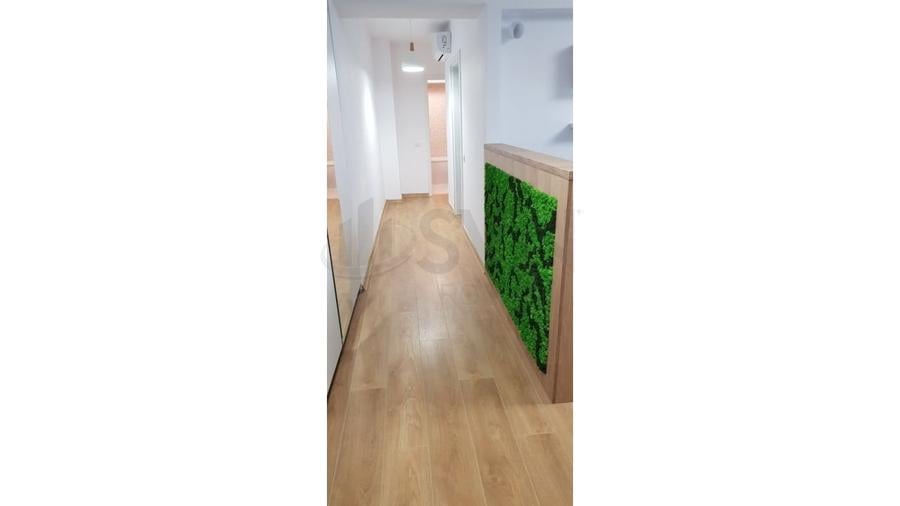 Apartament cu 3 camere semidecomandat, mobilat în Calea Victoriei