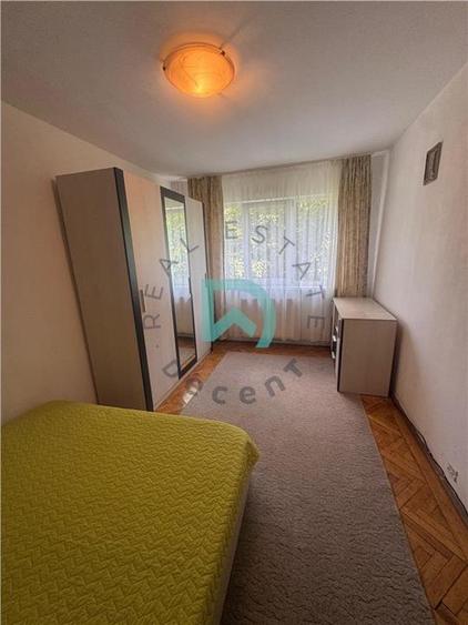 Apartament cu 2 camere semidecomandat în Centrul Civic