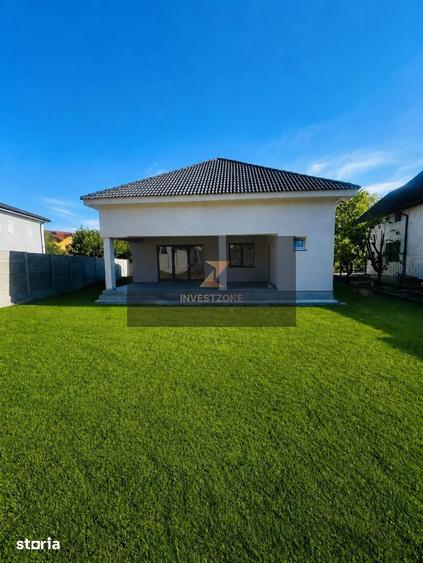 Casă cu 7 camere cu Teren 700 Mp în Sântandrei