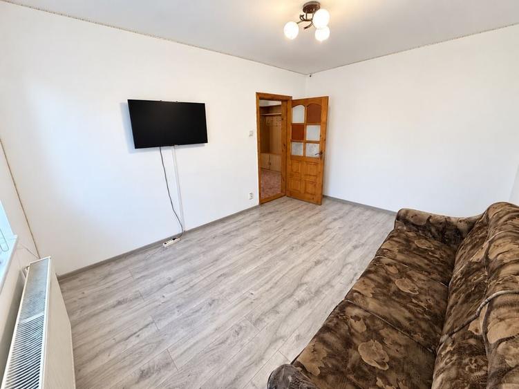 Apartament cu 2 camere decomandat în Micro 4