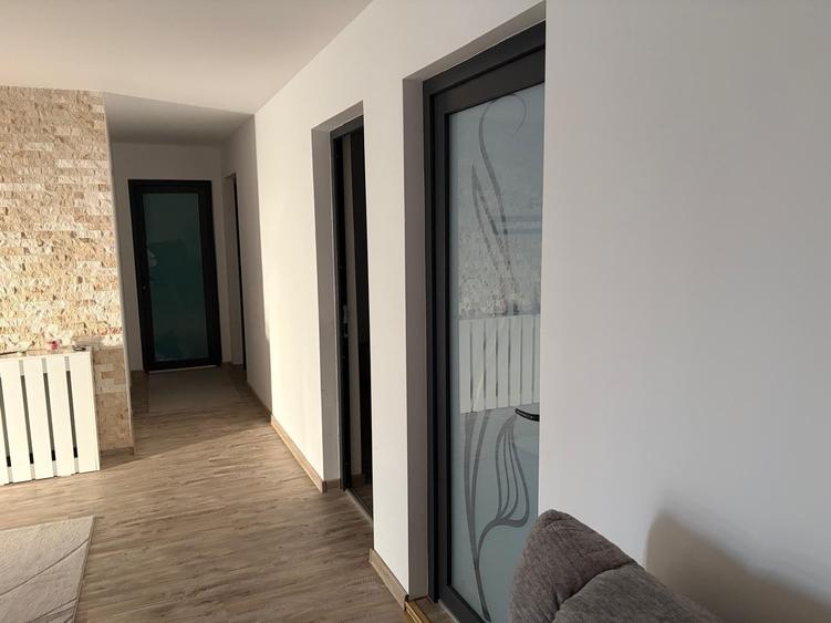Casă individuală cu 4 camere cu Teren 600 Mp în Nisipari