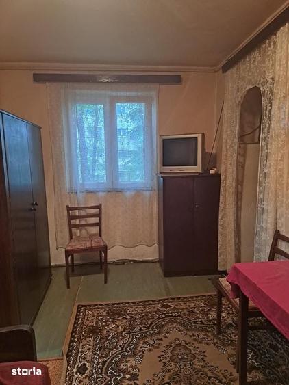 Apartament cu 2 camere semidecomandat în Micro 14