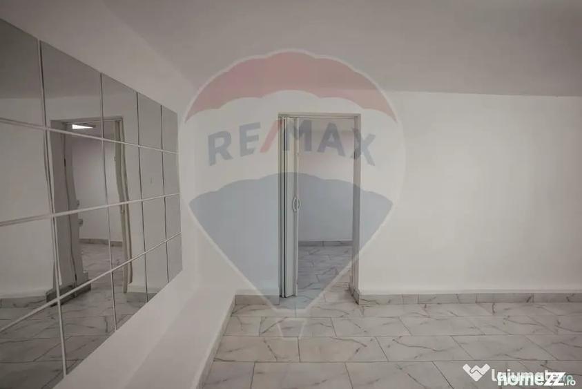 Spațiu comercial, de 71 mp, în Central