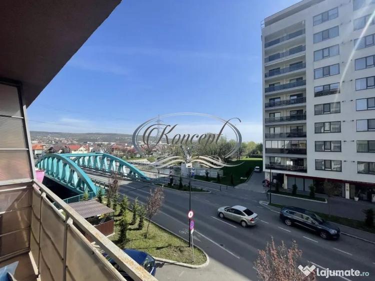 Apartament cu 3 camere semidecomandat, mobilat în Iris