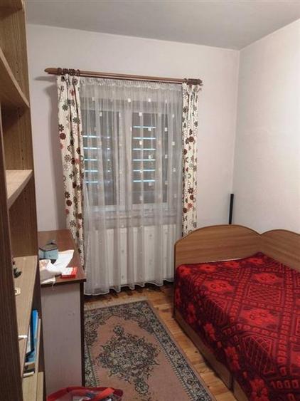 Apartament cu 3 camere decomandat, mobilat în Răcădău