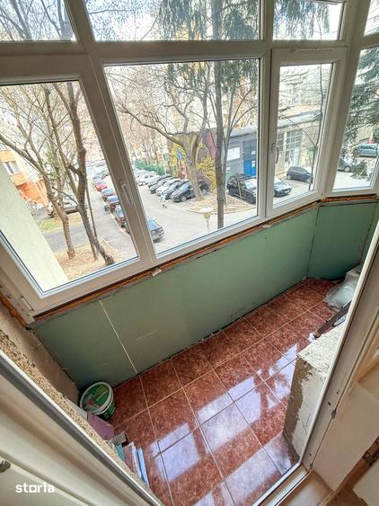 Apartament cu 4 camere semidecomandat, mobilat în Obor