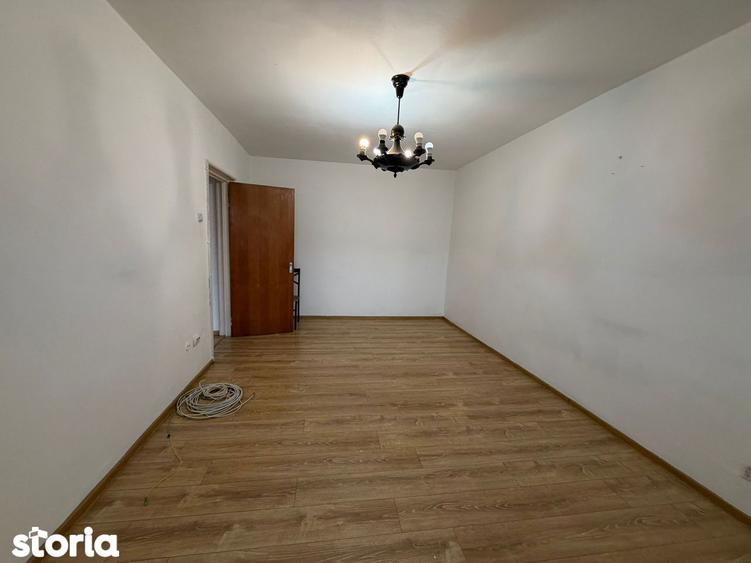 Apartament cu 2 camere decomandat în Titan — fotografia 1