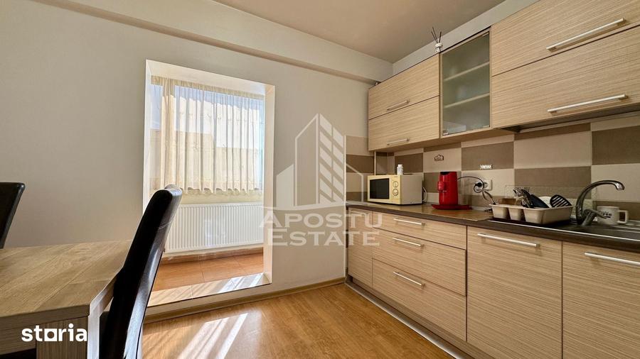 Apartament cu 3 camere decomandat în Soarelui