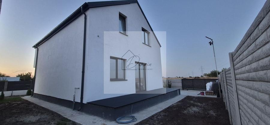 Casă individuală cu 4 camere cu Teren 280 Mp în Berceni