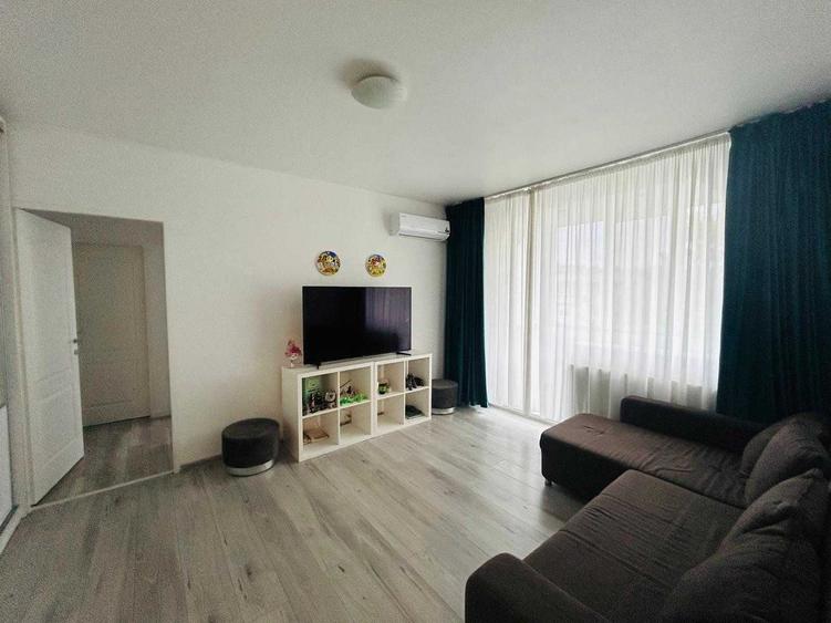 Apartament cu 2 camere semidecomandat în Republicii