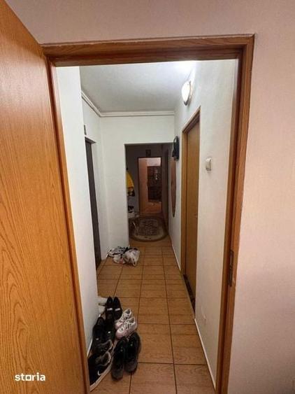 Apartament cu 3 camere în Vitrometan