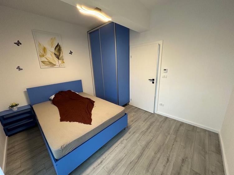 Apartament cu 3 camere decomandat în Aradului