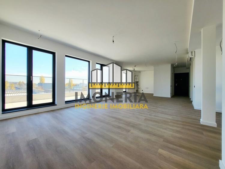 Apartament cu 4 camere semidecomandat în Theodor Pallady