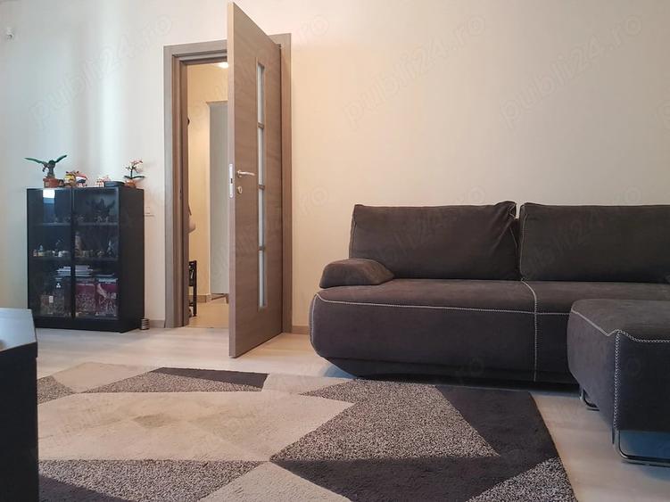 Apartament cu 2 camere semidecomandat în 1 Mai