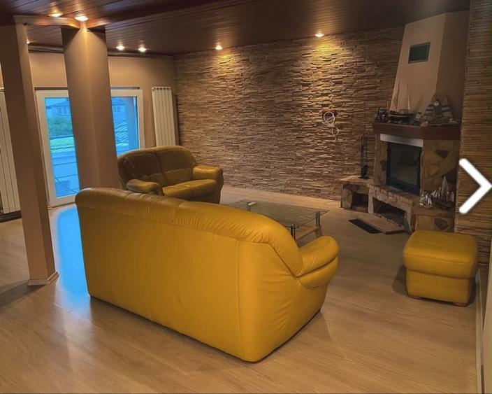 Casă cu 4 camere în Unirii