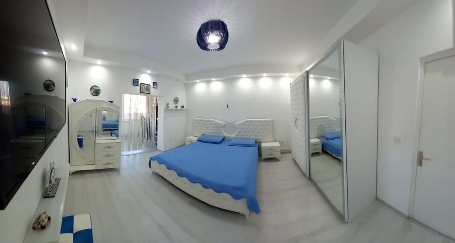 Casă individuală cu 9 camere cu Teren 1500 Mp în Schitu