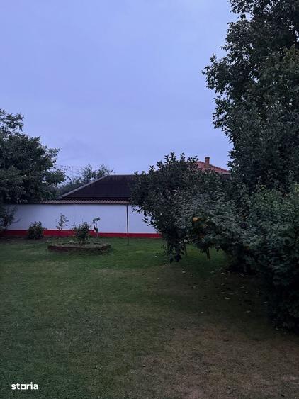 Casă cu 4 camere în Mihail Kogălniceanu