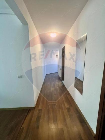 Apartament in zona Centrala, et.1, curte privata. - 8