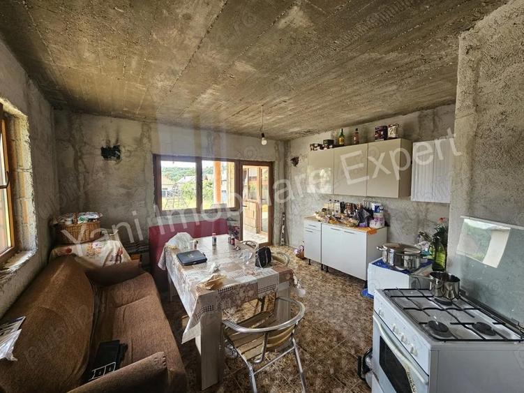 Casa de vanzare in comuna Albe?tii de Arge?, jude? Arge?. - 10