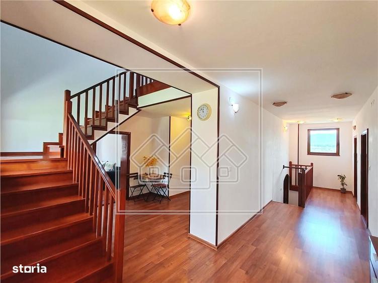 Casa in Mohu - individuala - 238 utili + 1457 mp teren - 19