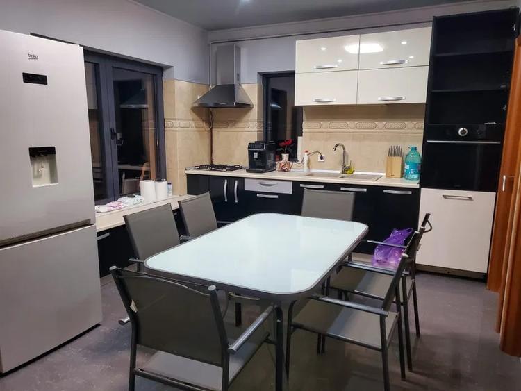 Casa, 350mp utili, 5 camere, centrala proprie, 4 parcari, Otopeni - 7