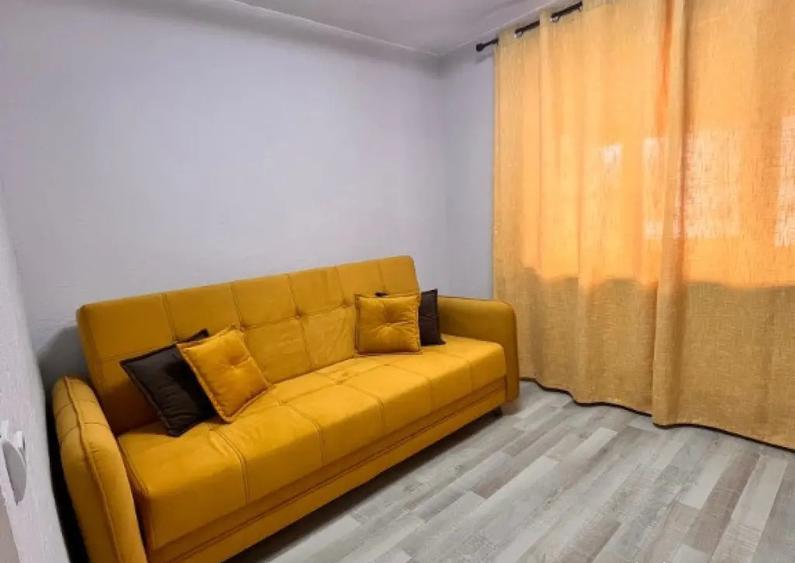 Garsoniera etaj1 zona Bularga - 1