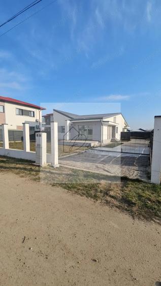 Case de vanzare Tunari - 1